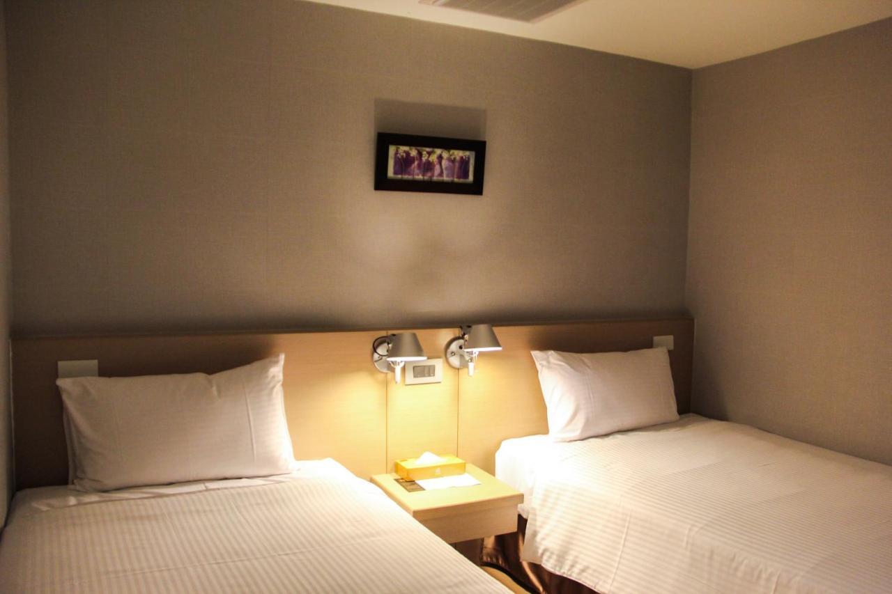 Mellow Fields Hotel Taipeh Exterior foto